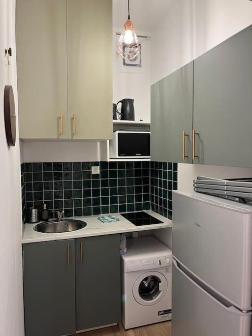Gare De Lyon 12E, Suite 1 Chambre 2 A 4P Paris Bagian luar foto